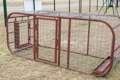 Hog traps come in 6', 8' and 10' lengths and includes feeder tray and 2 gates.